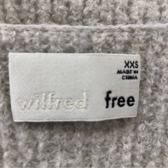 Wilfred v neck oatmeal color sweater with scalloped edging on bottom. XXS. - Picture 7 of 9